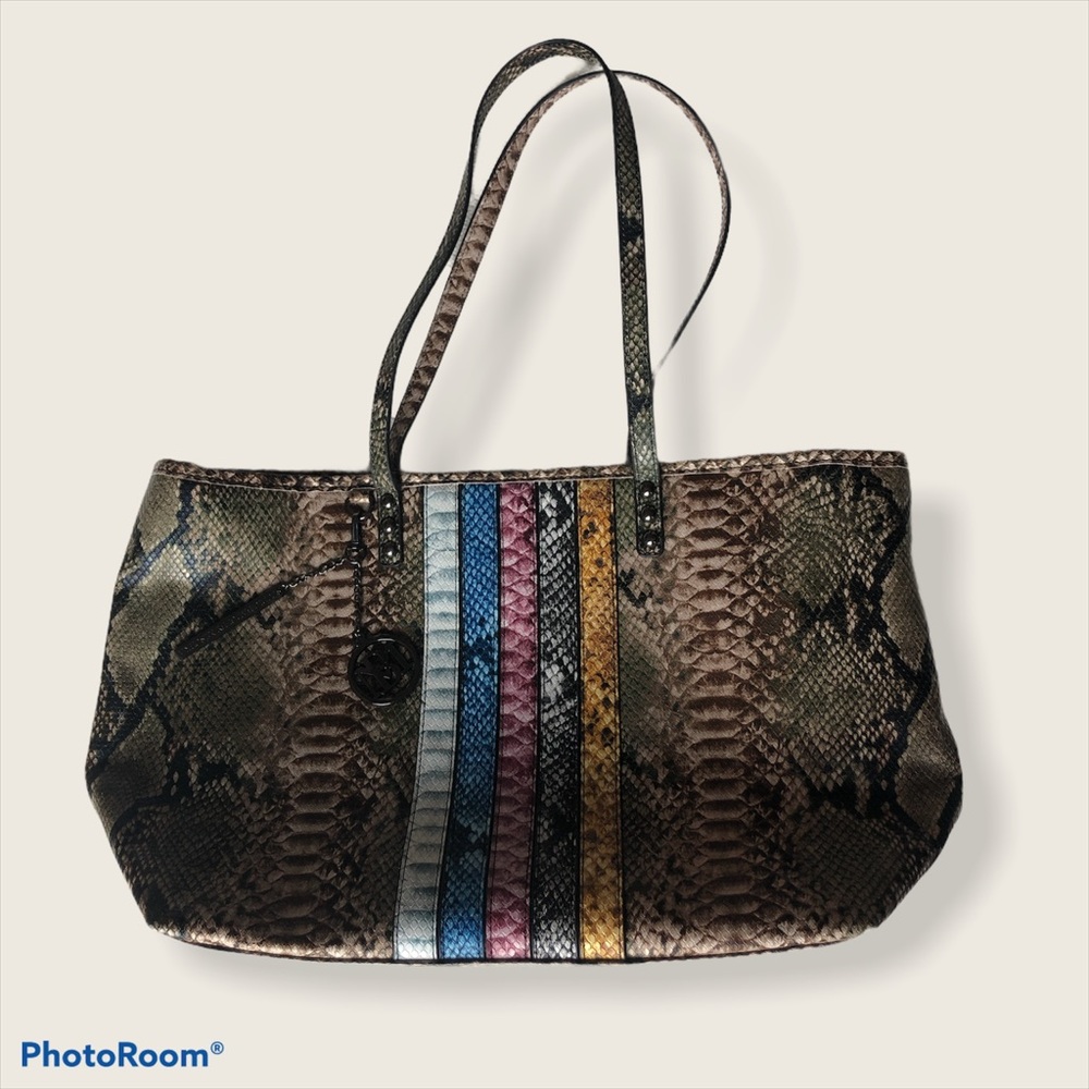 BADGLEY MISCHKA HANDBAG PURSE SNAKE PRINT, SHOULDER BAG, INNER POCKETS